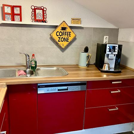 Ue Villa 4 Zimmer Хиршайд Екстериор снимка