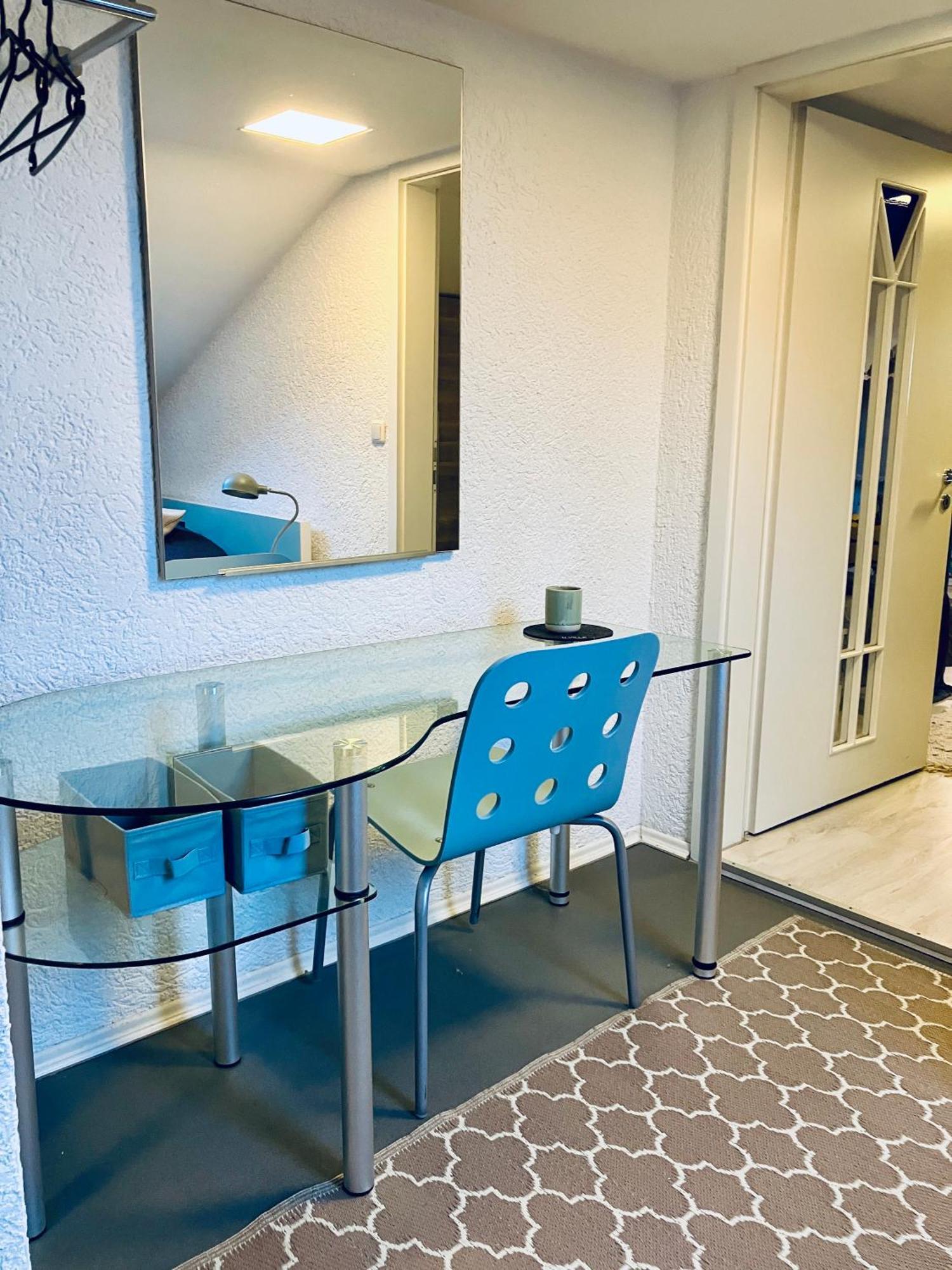Ue Villa 4 Zimmer Хиршайд Екстериор снимка